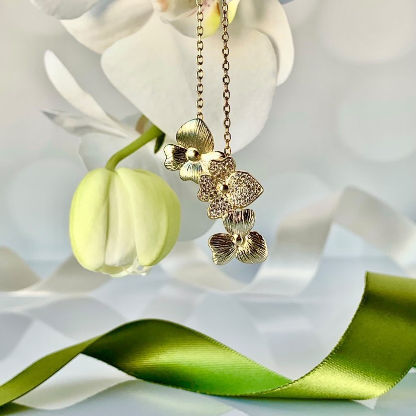 Orchid Necklace